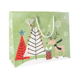 Geschenktasche Rentier Im Wald - Aus Papier - Ca. 32x26x12,5 Cm